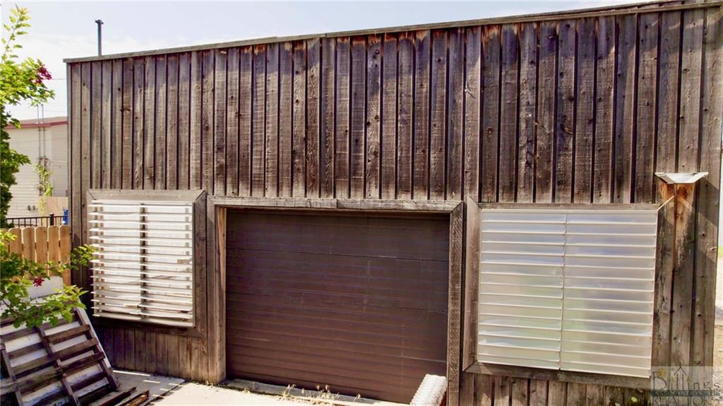 1720 Front Property Photo 12