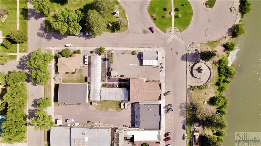 1720 Front Property Photo 15