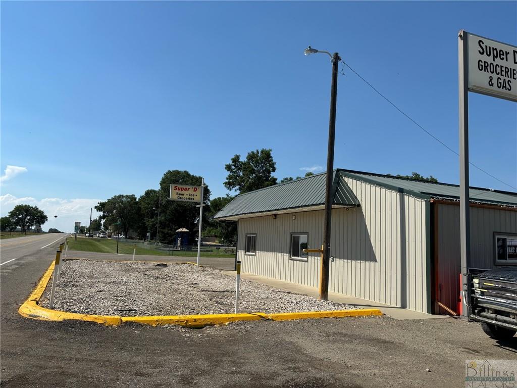 203 Railway Property Photo 23