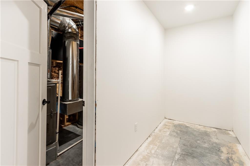 3021 Forbes Boulevard Property Photo 20