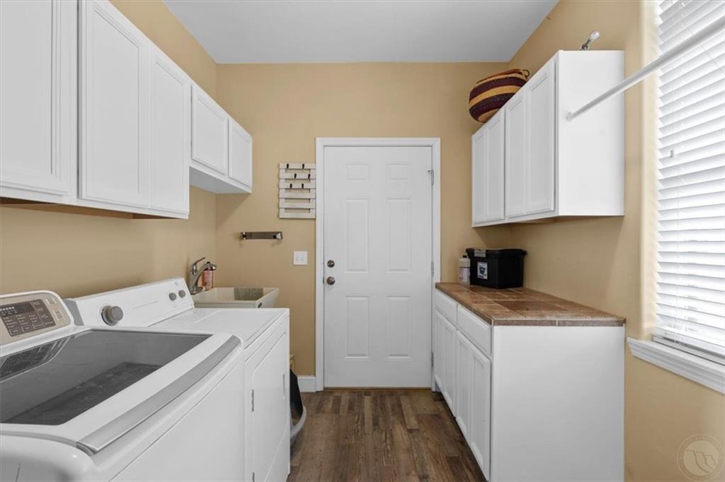 6800 Earl Avenue Property Photo 9