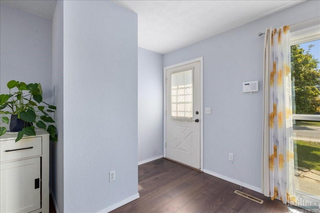 664 Mecca Property Photo 2