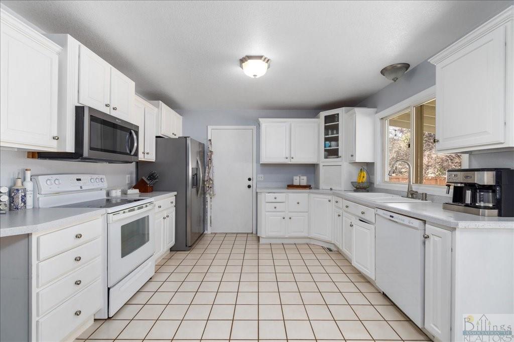 664 Mecca Property Photo 5