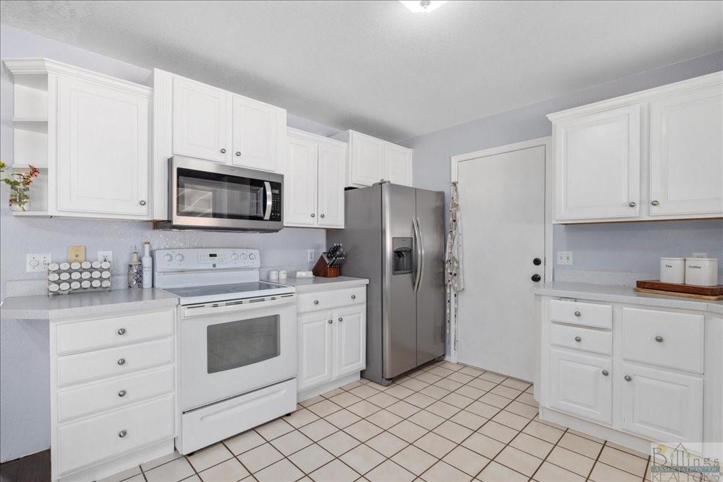 664 Mecca Property Photo 6
