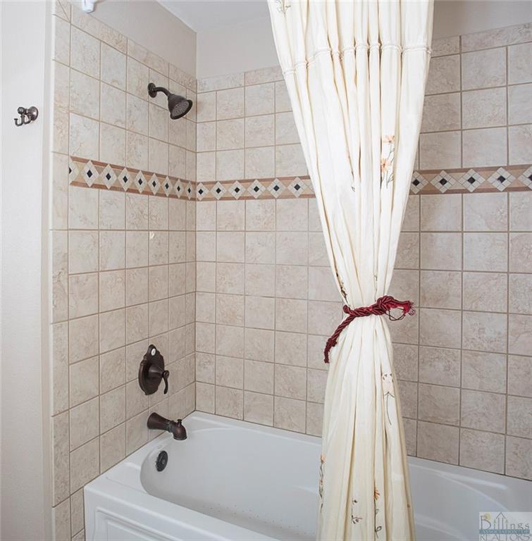 2010 Plaza Drive Property Photo 14