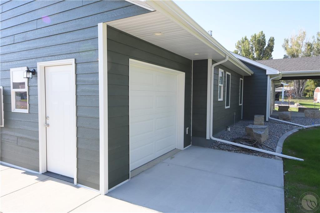 406 Wood Duck Drive Property Photo 3