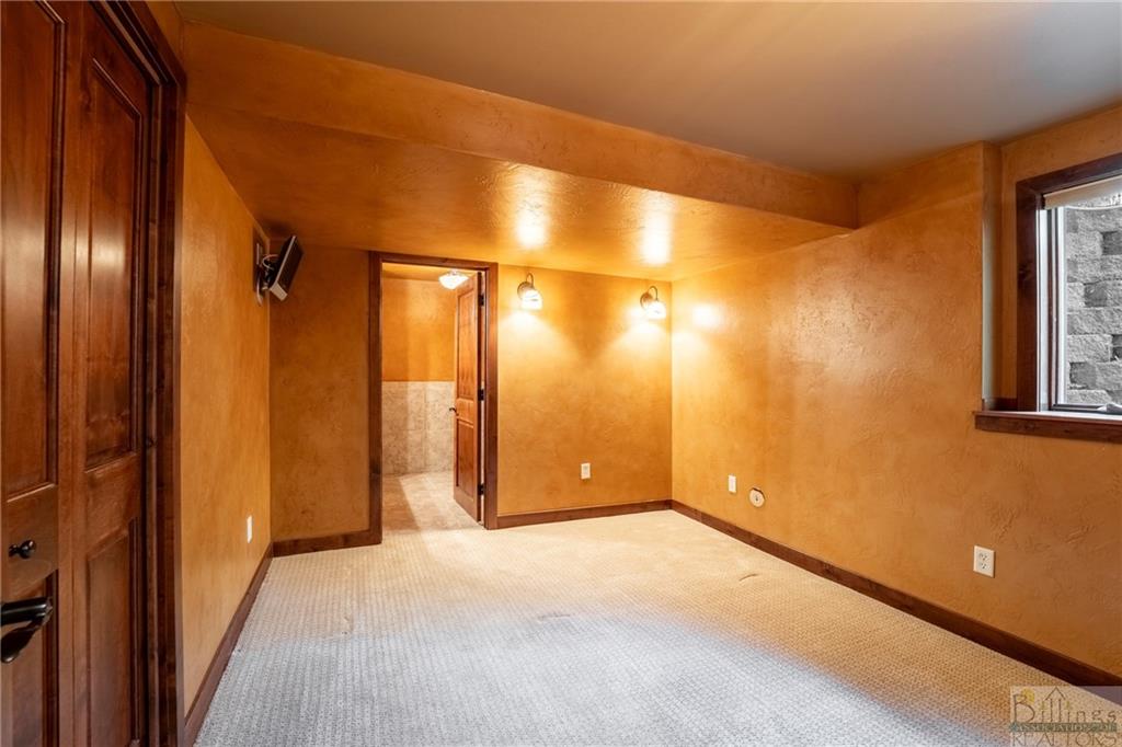 2940 Ronan Drive Property Photo 26