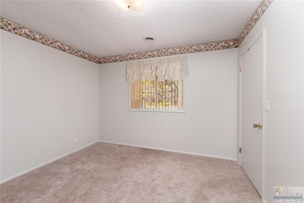 31 Countryman Creek Property Photo 15