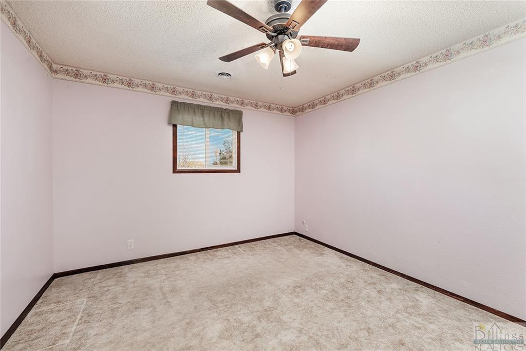 31 Countryman Creek Property Photo 17