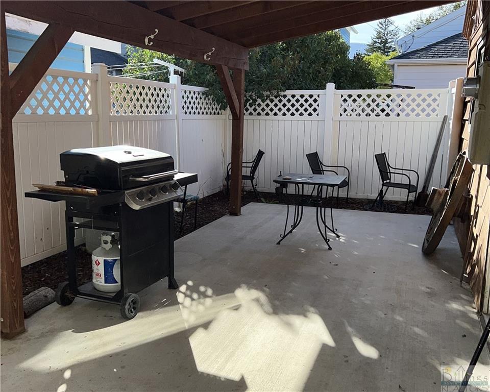 422.5 Platt Avenue Property Photo 12