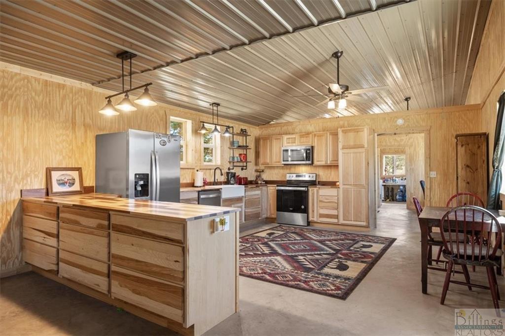 66 Snowflake Road Property Photo 8
