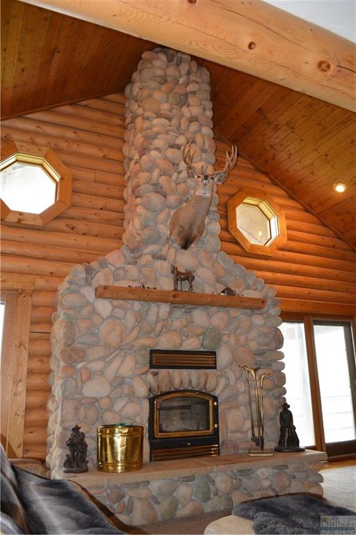3034 E J Road Property Photo 8