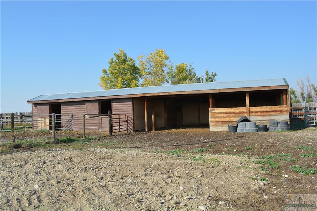 3034 E J Road Property Photo 34