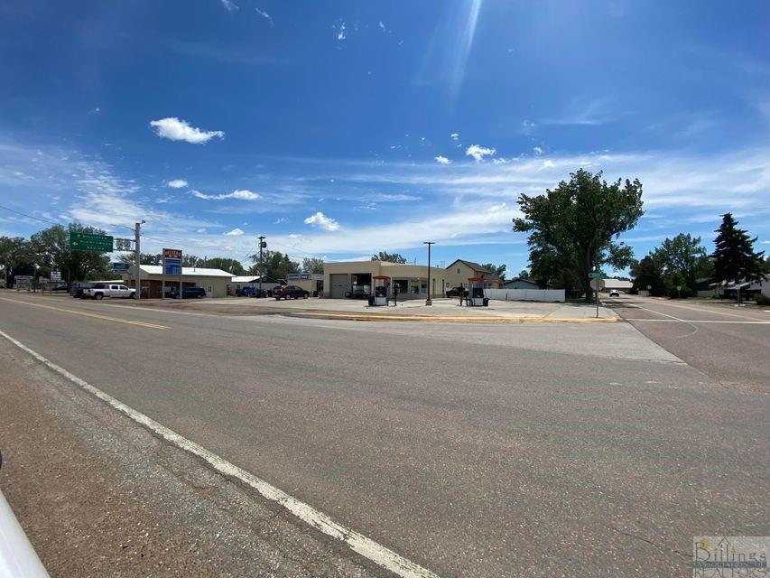 4 6th Street Property Photo 4