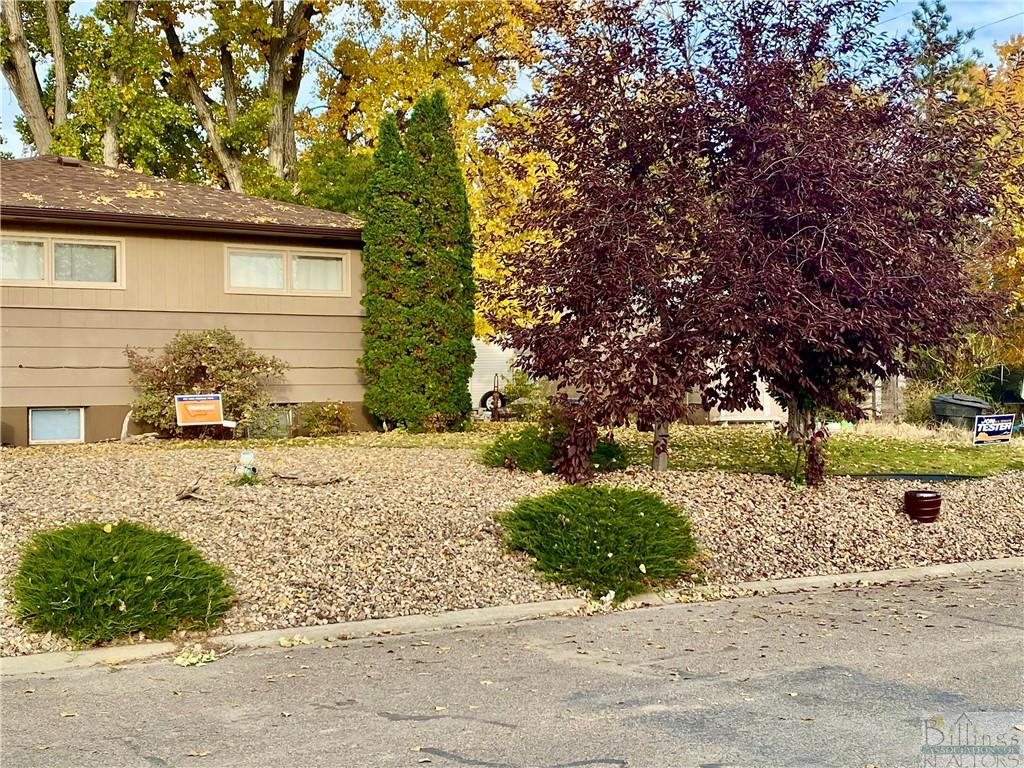 414 2nd Property Photo 2