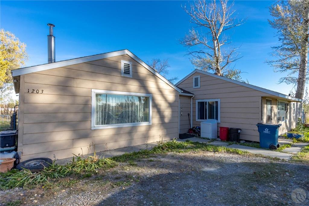 1203 S 72nd Street Property Photo 4
