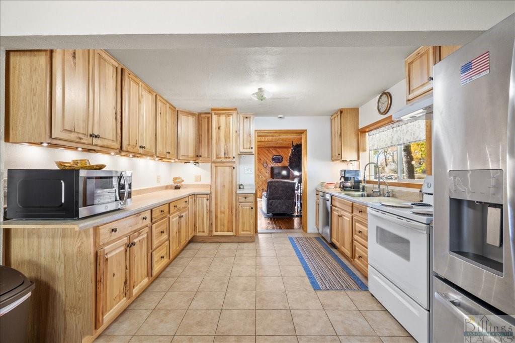 116 Harding Ave Property Photo 5