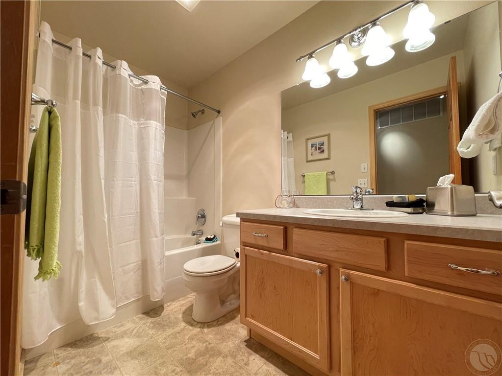 737 Lazy M Street 8 Property Photo 12