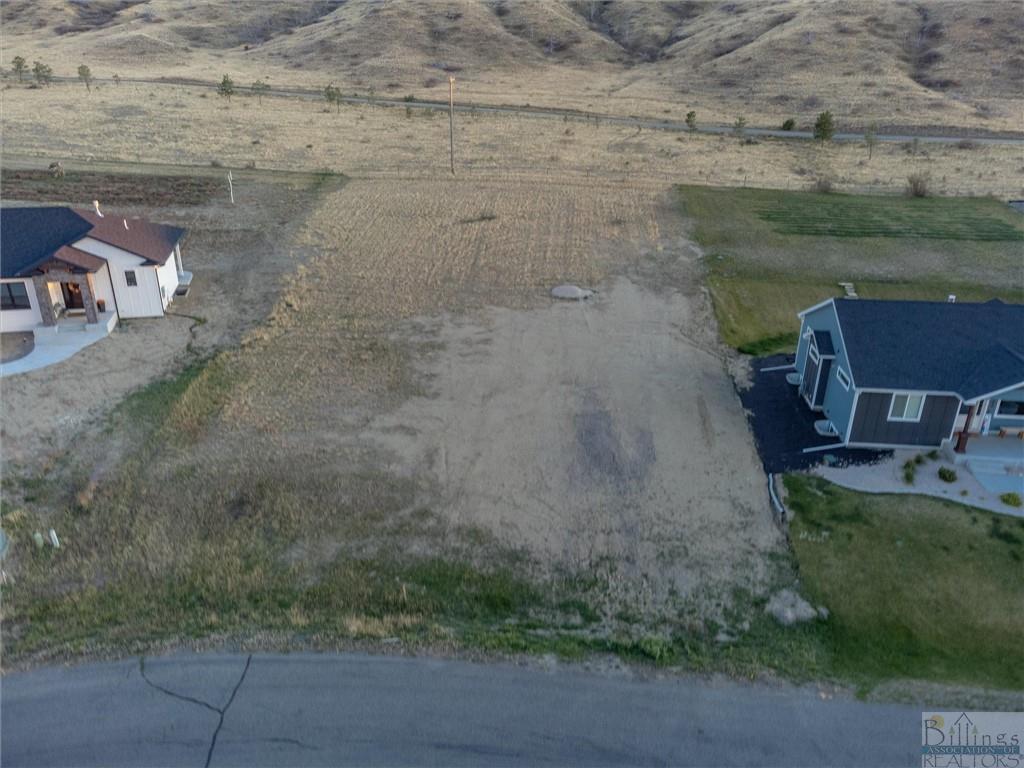 3832 Dylan Drive Property Photo 3