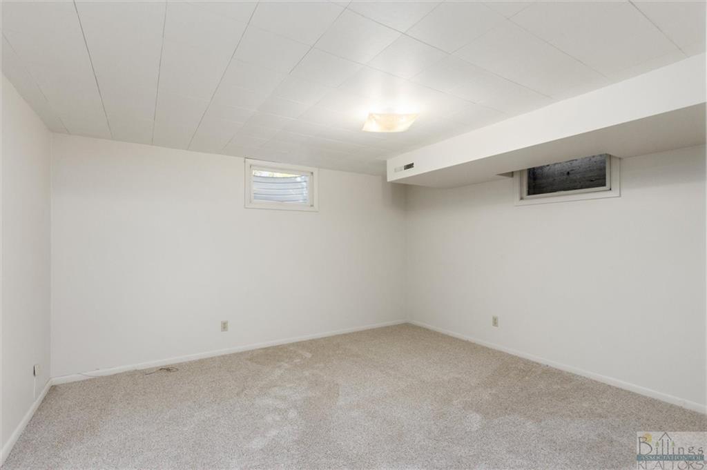 2725 Gregory Drive S Property Photo 28