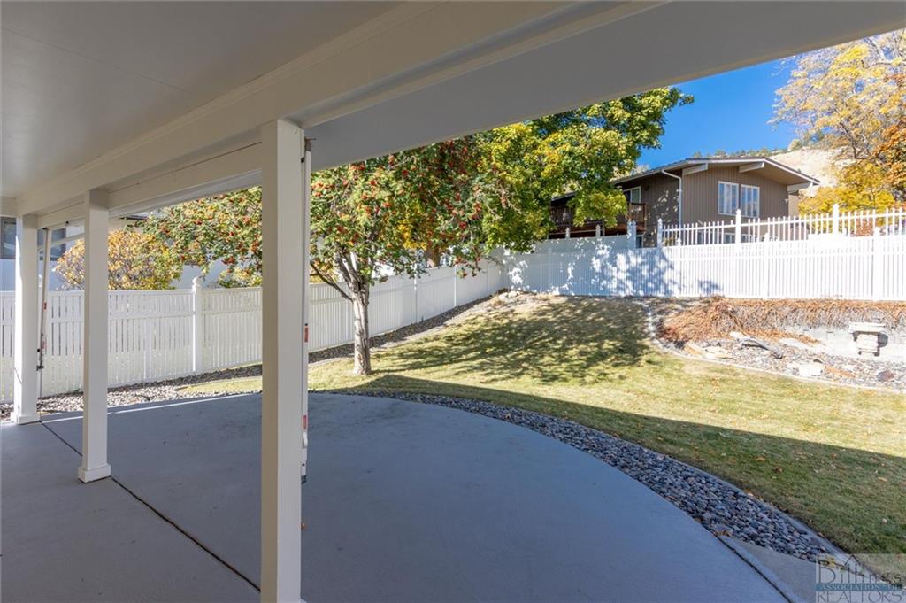 2725 Gregory Drive S Property Photo 33