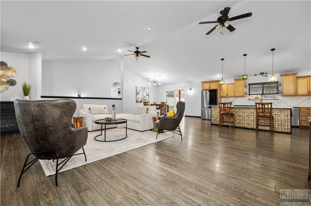 3397 Lucky Penny Circle Property Photo 4