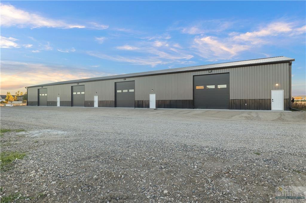 6822 Cowgirl Way, Unit B Property Photo 3