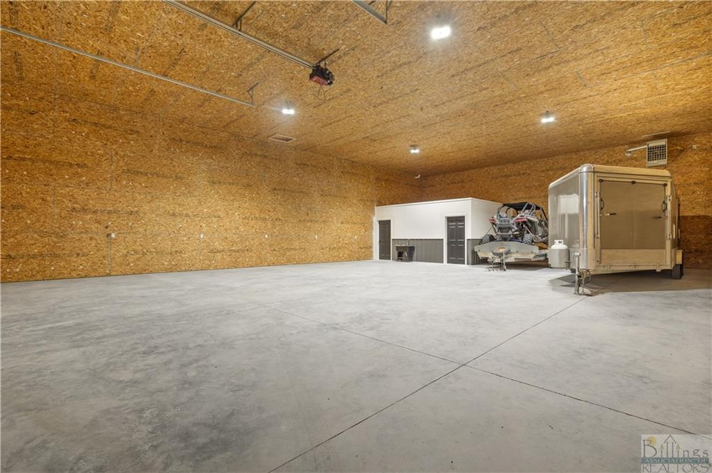 6822 Cowgirl Way, Unit B Property Photo 6