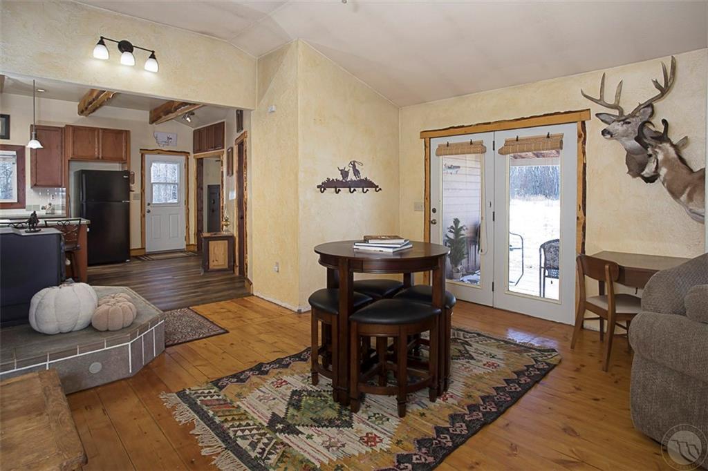 47 Powder River Lane Property Photo 3