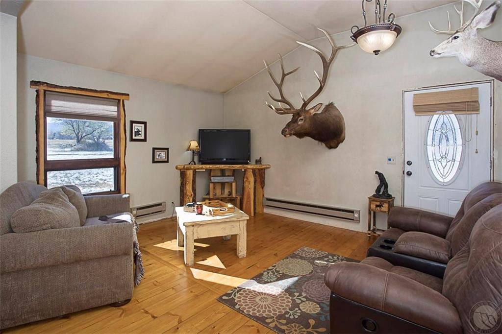 47 Powder River Lane Property Photo 4