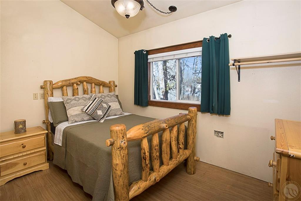 47 Powder River Lane Property Photo 8