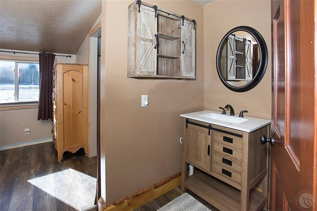 47 Powder River Lane Property Photo 10