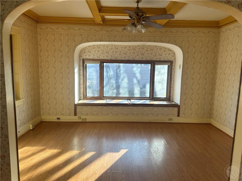 416 N Cody Ave Property Photo 4