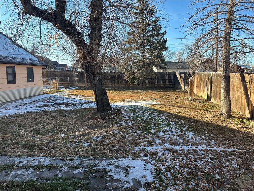 416 N Cody Ave Property Photo 18