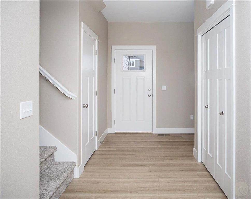 819 Ninebark St Property Photo 3