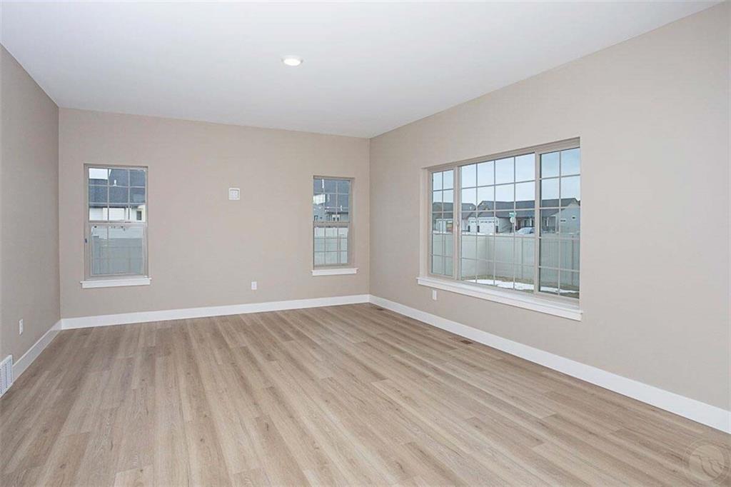 819 Ninebark St Property Photo 7