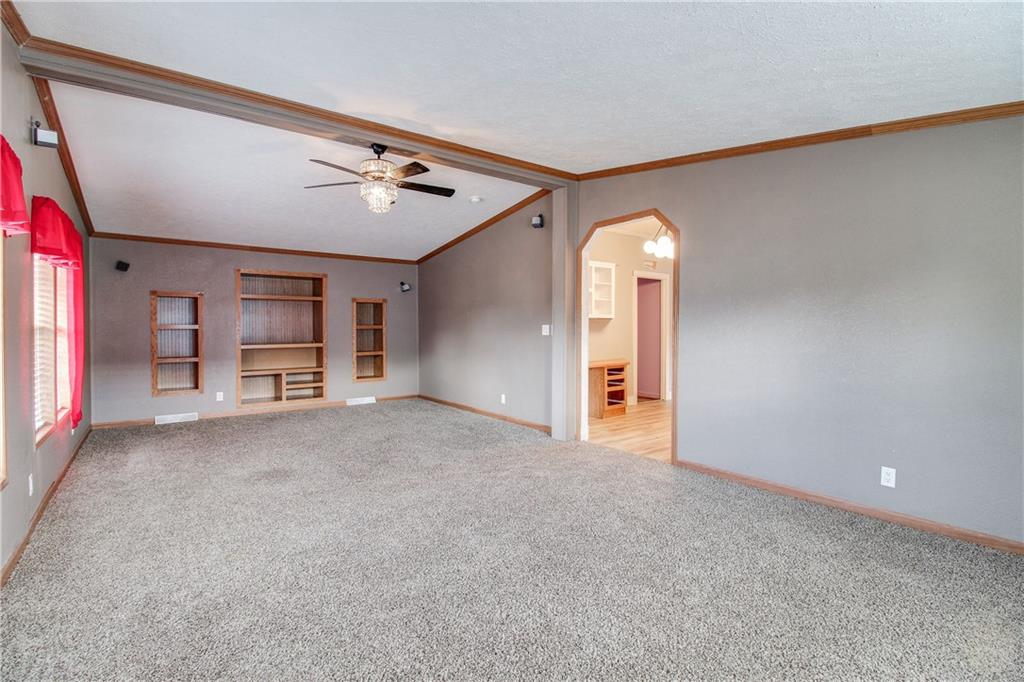 23 Mountain Side Drive Property Photo 13