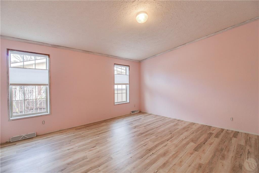 23 Mountain Side Drive Property Photo 16