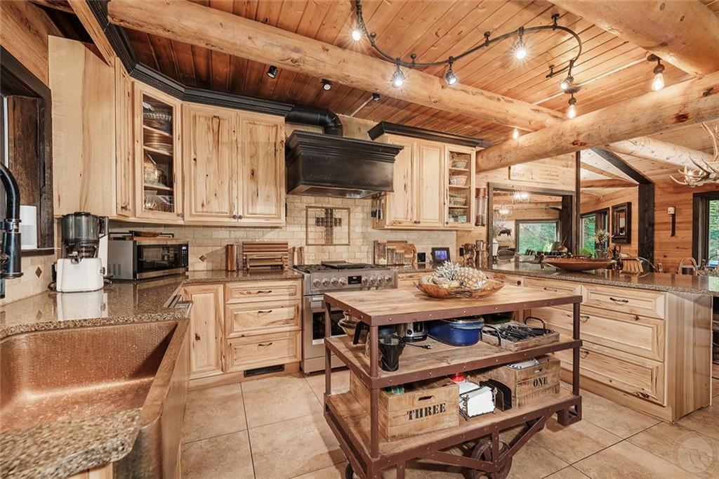 235 Upper Red Lodge Creek Property Photo 12
