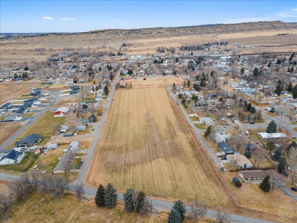514 3rd Street Property Photo 3