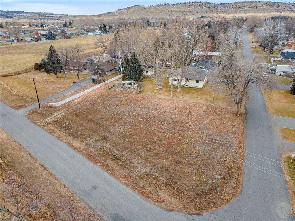 287 Cemetery Road Property Photo 4