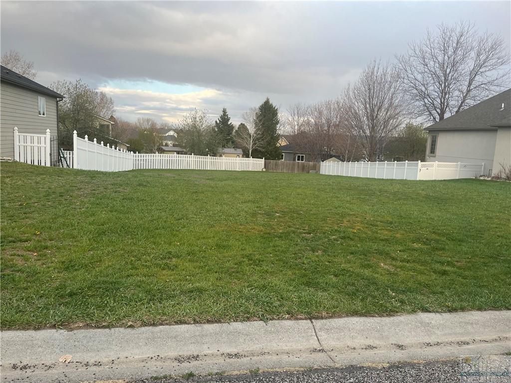 2515 Constellation Trl Property Photo 3
