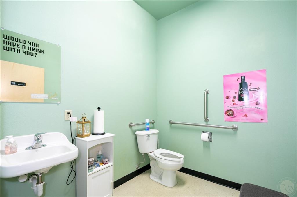 444 N 9th Street-suite 1 Property Photo 16