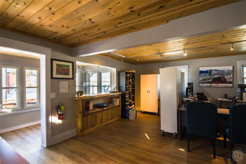 424 Broadway Avenue Property Photo 8