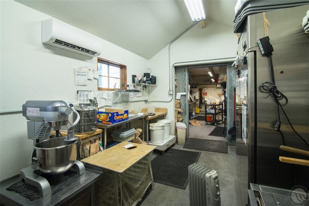 424 Broadway Avenue Property Photo 14