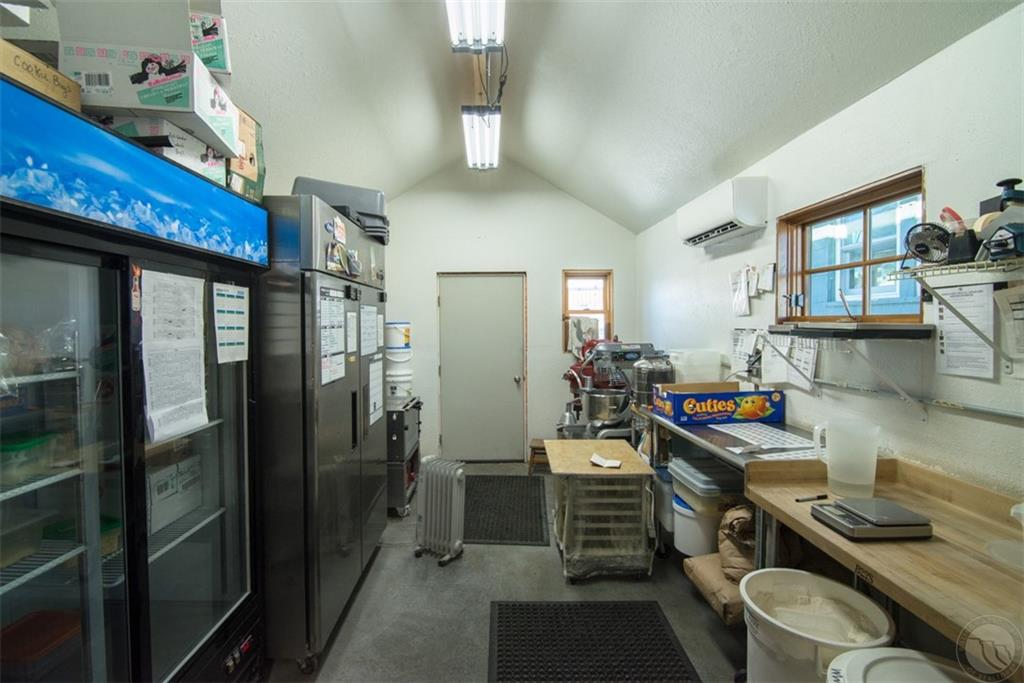 424 Broadway Avenue Property Photo 15