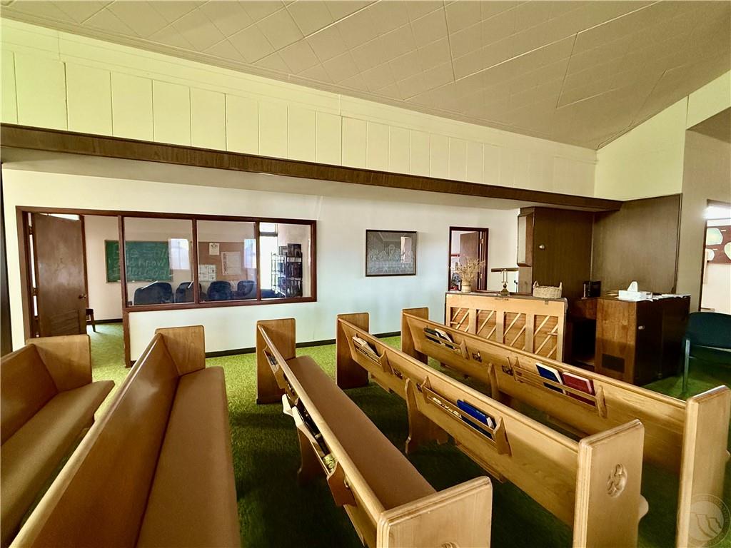 209 1st Street Property Photo 8