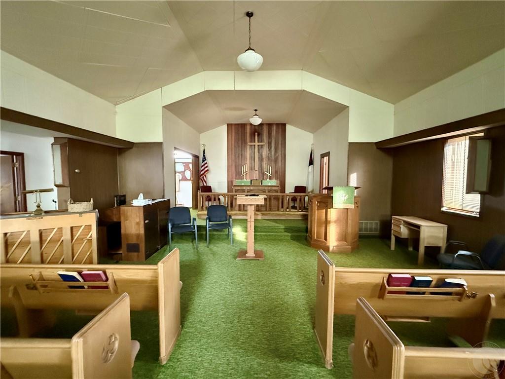 209 1st Street Property Photo 9