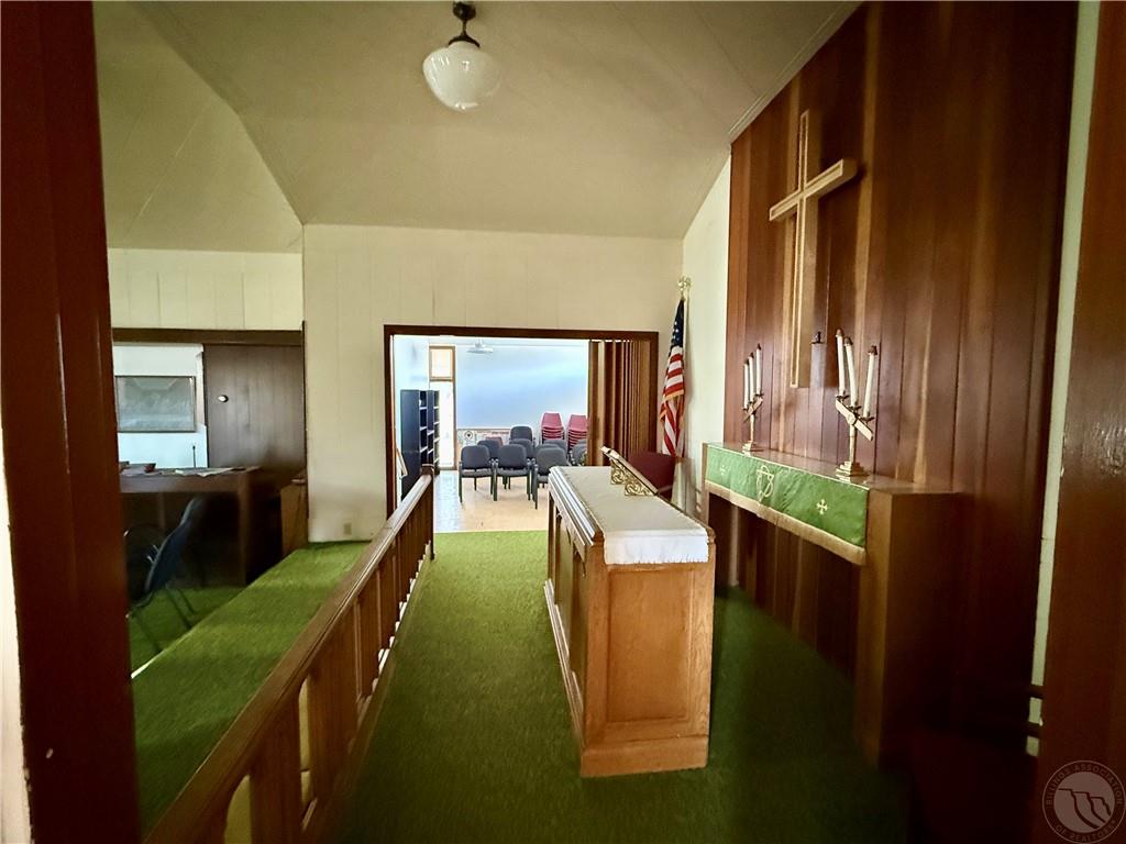 209 1st Street Property Photo 13