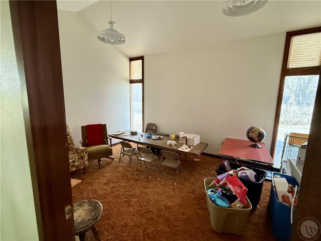 209 1st Street Property Photo 15